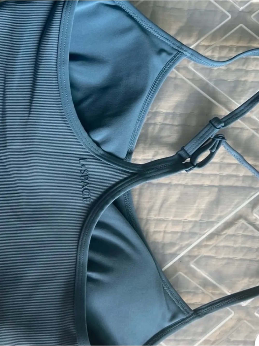 L SPACE athletic set - Picture 3 of 3